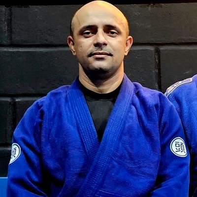 Daniel_182122's profile picture. Infrastructure Analyst - EB 💻
Linux 🐧
Computer Science 🎓 
◤✠◢ Jiu-Jitsu / Geek
🟪🟪🟪🟪🟪⬛⬛🟪