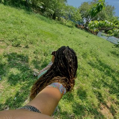 euvytoria10's profile picture. seja luz ✨