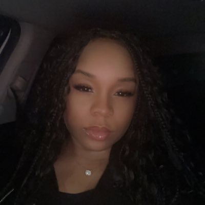 ravynsymone's profile picture. 