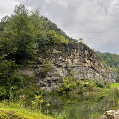 HjamesJohn10831's profile picture. 