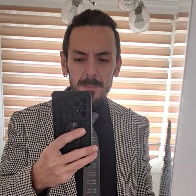 onder_uluc's profile picture. 