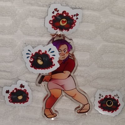 I'm still spooked about this site but the art here is nice. Obsessed with obscure media, limited edition foods, plush/toys, & mascots. Black Female Straight(30)