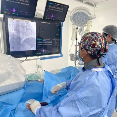 Médico Internista , R1 Cardiología 🫀. Americanista de ❤️🦅