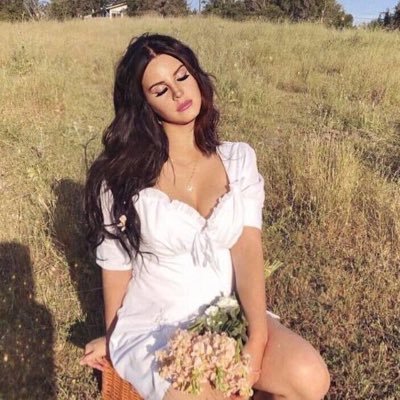 edithhernaandez's profile picture. obviously im taurus