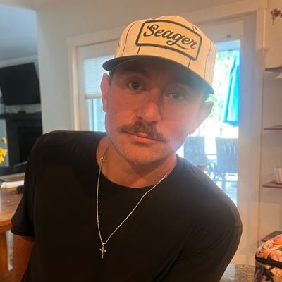 rickyklontz's profile picture. Husband & father | CBC Hawk alum | Mayville St Comet alum ⚾️