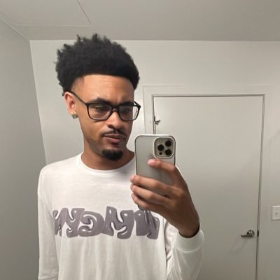 jvredmoore's profile picture. software engineer