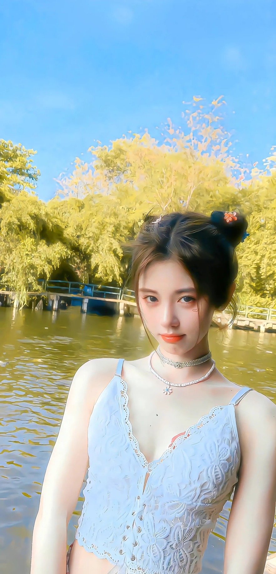 나이 어린 남자랑 화끈하게 놀고싶어요!