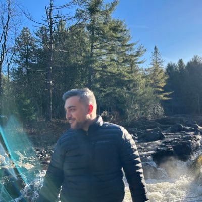 mirxzh's profile picture. Running on coffee, code, and delusion of handsomeness!