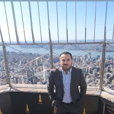 Periodista especializado en temas económicos💰💵. Hincha de la UC.