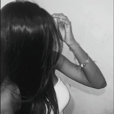 yascalvacante's profile picture. 