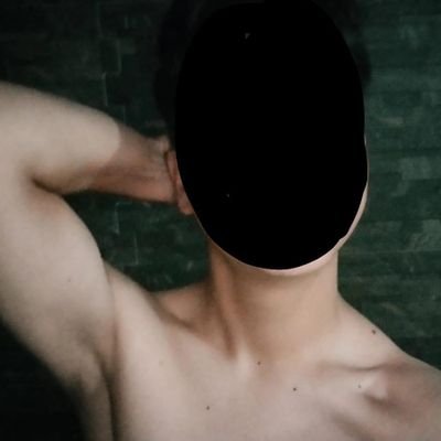 Futuro creador de contenido ‼️🔥
Caliente 24/7
Flaquito vergón 🥴
https://t.co/YeWZKuF3he canal de telegram disponible