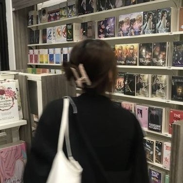 zolvcrs's profile picture. 