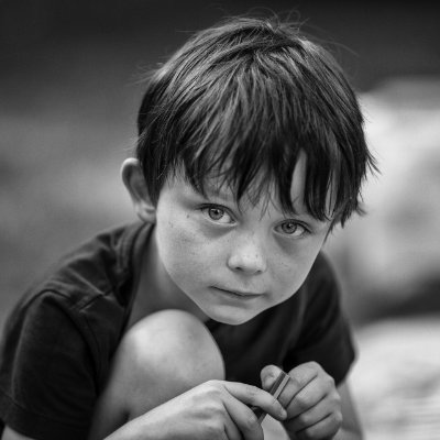 HrideshKampe's profile picture. Barber with a sharp fade game, plays drums in a garage band, and grows tomatoes like they're treasure.