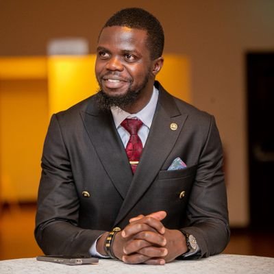 Founder Ovil Analytica | Data Specialist | Machine Learning
#Consultant #Artificial Intelli #python #R
Email for Tech consultation: livomume@gmail.com
