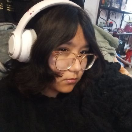 adisson_ailani's profile picture. De verdad que los débiles
nunca se rinden ✨