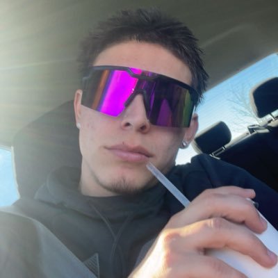 Young_Kyrie86's profile picture. volga-german🇺🇸🇩🇪