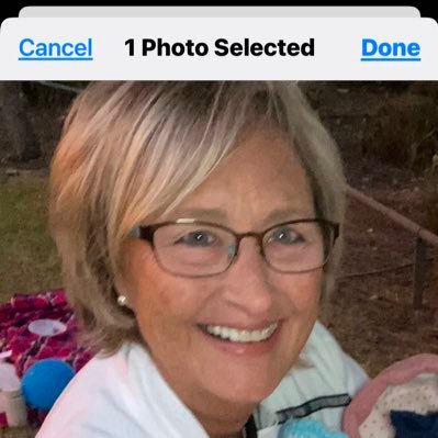 LLesalee's profile picture. Everyday American, wife, mom, sister, living life