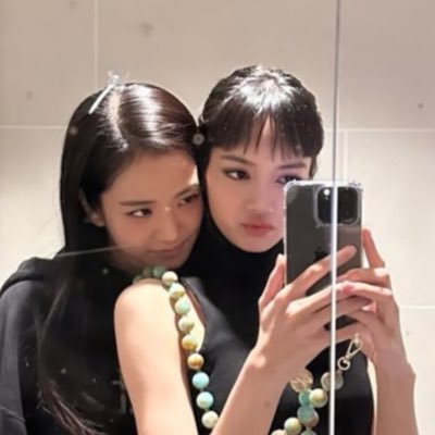 polina 🥀さんのプロフィール画像