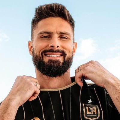 Supporter du @RClens @Realmadrid @usldunkerque fan de @_Oliviergiroud_