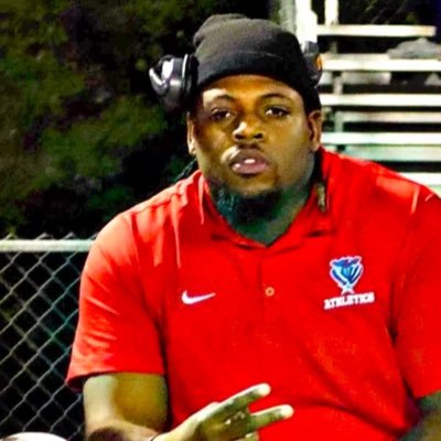 Coach Pratt | Faith 🙏🏾 • Father 👦🏾 • Family ❤️ • Football 🏈 | Varsity DL Coach 💪🏾 | Youth OL Coach ⛓️| Asst. JV Head Coach & Defensive Coordinator |