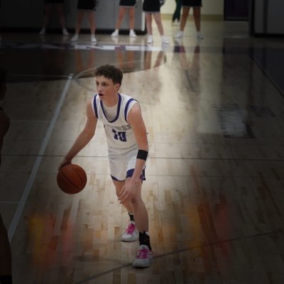 4.0 GPA/ 6’2 180/ triway basketball/football/MAC AAU. phone:330-317-9607/ bruinflinner102@gmail.com
