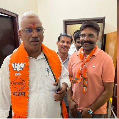 सदस्य भारतीय जनता पार्टी  राजस्थान ,                       पूर्व प्रदेशाध्यक्ष , अखिल राजस्थान मुख्यमंत्री निःशुल्क दवा एवं जांच योजना ऑप्रेटर महासंघ