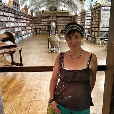 MarieWuilleret's profile picture. Instit, assistante sociale, généalogiste. Révoltée par les injustices & les inégalités sociales, je bosse ds un quartier défavorisé de BXL & adore ça!