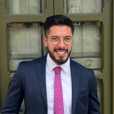 mrrodea's profile picture. Another day in paradise: LIFE. Siempre vivo en el cuestionamiento, a veces complejizo, luego simplifico.