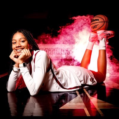 C/O 25/ 5’11/GPA:4.75/ George Washington High School/ WV Thunder Rise 2025 🏀| Hudl: Nasiya Smith