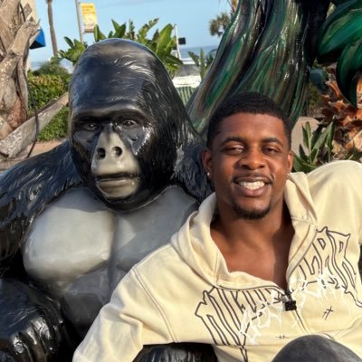 demitriharris5's profile picture. 