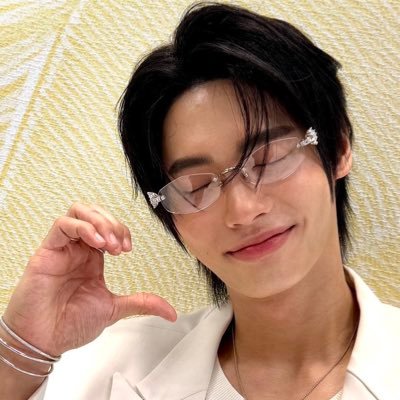 highlight, win metawin, liverpool fc, monsta x, xiao zhan, nani hirunkit, prim chanikarn ♡ | filtered notifications