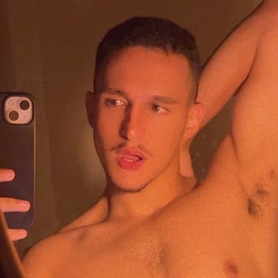Conteudo 🔞 / collab DM ➡️ @Pedro_Matiazi / se inscreva ➡️ https://t.co/rmBoBn8PHS // https://t.co/5GE7XzWvQE
