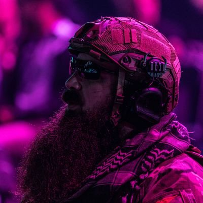 🇬🇧🏴 | He/Him | That one Blackbeard cosplayer from Rainbow6. Signalis and Symphogear stuck on the mind.
Insta: justpicricacid
Twitch: PicRic_Acid