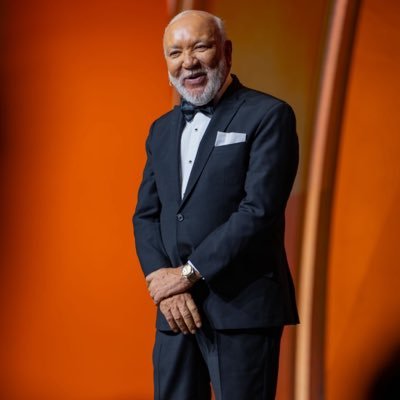 jochysantos's profile picture. @elmismogolpe⁣ @ETTJochy / Contacto: DLS Group⁣ / dlsgroupsrl4@gmail.com⁣ / 809.334.6400