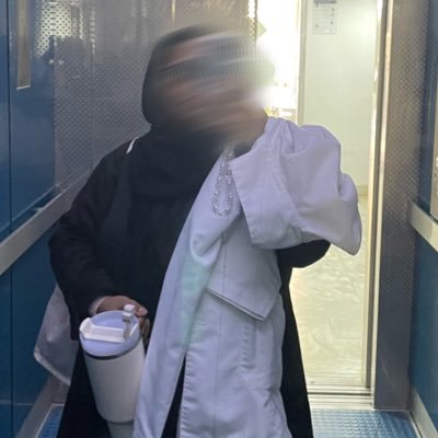 أنا غيمة أنزلت دموعها ؛ لتروي الأرض وتكون هي الحياة.🌦️ #pharmD219 💊 pharmacist