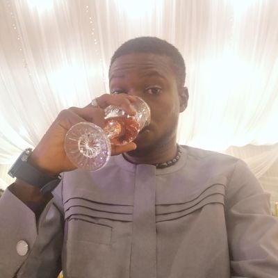 Adetayo__'s profile picture. Marketing, Behavioural Science and everything in between.