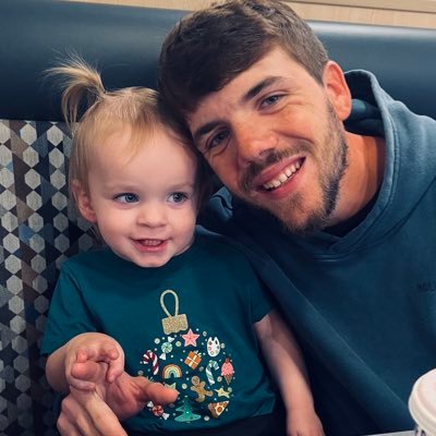 isaac_angell's profile picture. Just tryin to get my clout up