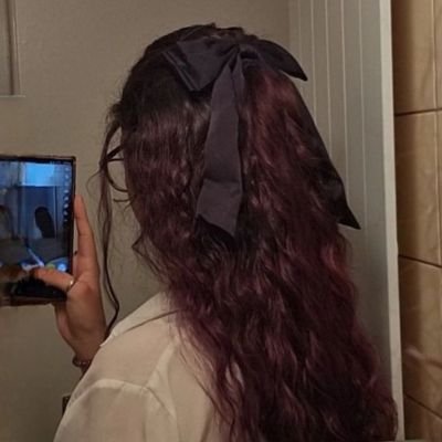 l_dsj_'s profile picture. 📚✨️