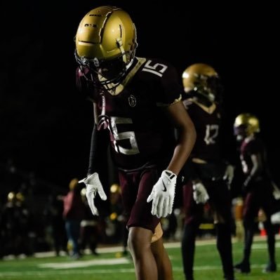 27'🎓Hard Working Discipline Student|ATH 5’9 155 | 3.5GPA| Melrose High School🍊 instagram:Banktella_chase | Contact: 901-729-0400| banktellachase@yahoo.com