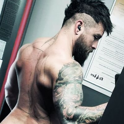 😈 18+ Content | 🏳️🌈🇨🇦 AB, Canada
Furry | Nerd | Kink Friendly