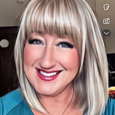 Here for the laughs and #cat videos! #Outlander fan. Loves #travel & #books & #music. Proud #Newfoundlander looking on the bright side of life. :)