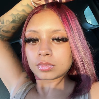 I'M DOWN FOR SEX AND SEXTING AND ALSO SELL HOT NUDE CONTENT