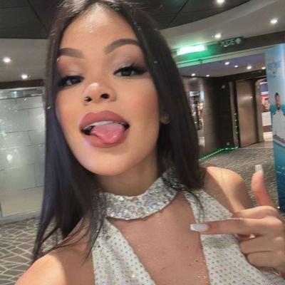 mendeslticia's profile picture. 