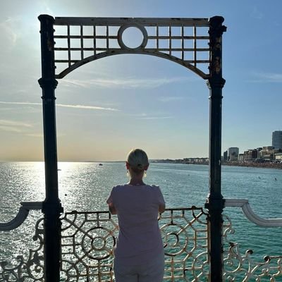 marilondon0808's profile picture. Just observing and learning 🙂