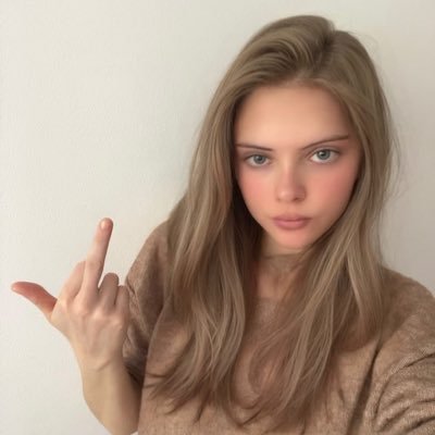 brattynalani's profile picture. 19 y.o. trust fund princess👸🏼 spoiled brat 😒💸💳 payment methods in my linktree 💰💅🏻 MY ONLY ACC