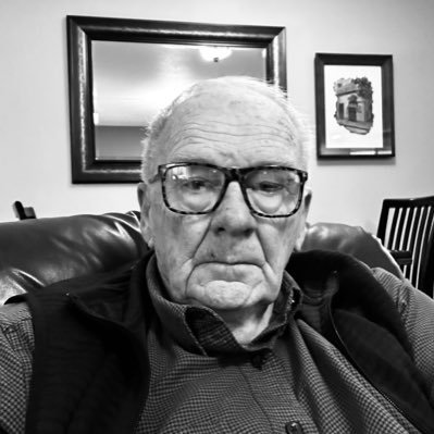 davepetersplett's profile picture. 