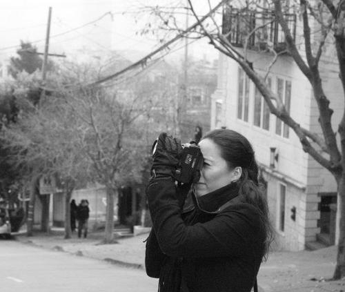 CynthiLeaks's profile picture. Periodista. Community manager. Fotógrafa apasionada. Viajera. Cinéfila sin remedio. Amante del arte. Lectora. Bloggera. Soñadora ingenua y sin consideraciones.