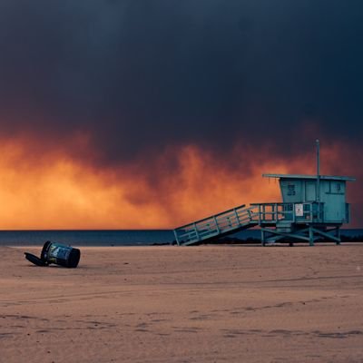 RiversRyan54006's profile picture. Out of the box
Just a chill guys
Part time CM at Waterloow
If you have feelings you are a feelers