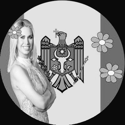 Nací siendo Natalia Barbu, pero ahora soy Vanessa y soy rubia de bote. Încă sunt supărat pe NQ-ul meu nedrept, Europa nu mă iubește. Ahora estoy soltera