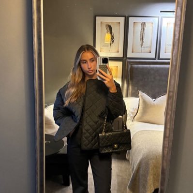 hansley_amelia's profile picture. 🏴󠁧󠁢󠁥󠁮󠁧󠁿 🇺🇸 Model | Business Oriented 👩🏼‍💻📊, Fashion Geek 🤓, fitness & gym.